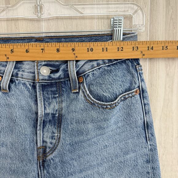 Levi's Wedgie Jeans Womens Sz 25 Straight Button Fly Distressed Hem High Rise - Picture 7 of 16